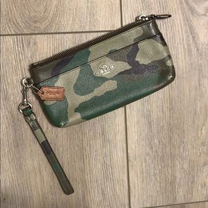 Unique Coach Camo Wristlet